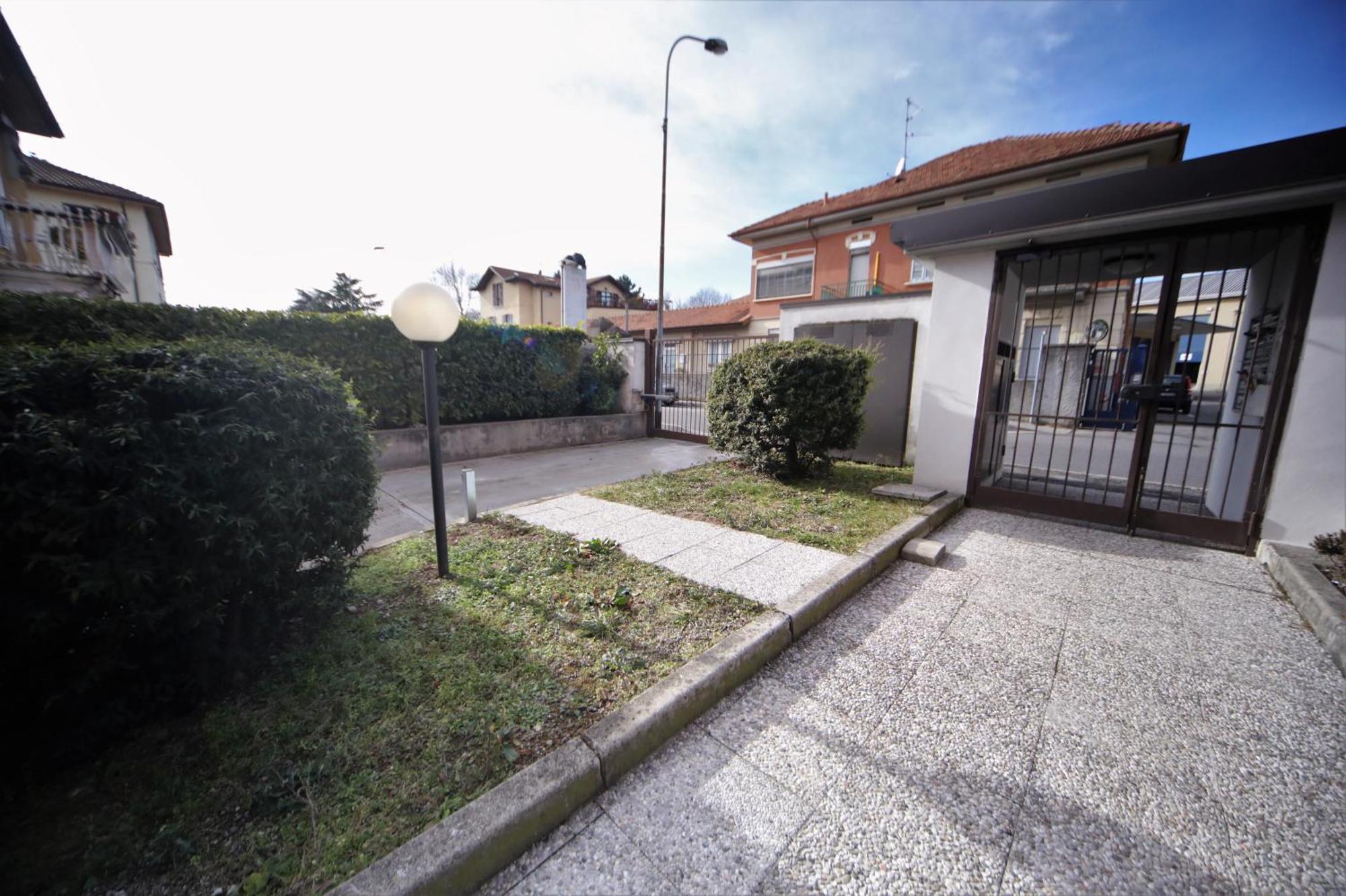 Appartamento Aleph With Private Parking, Next Train Station Côme Extérieur photo